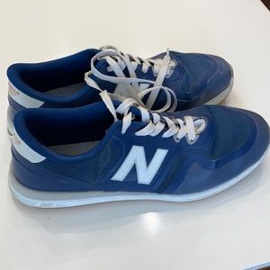 New balance shoes size 10